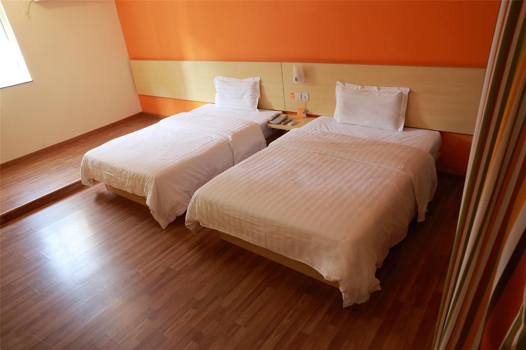 7Days Inn Suzhou Sanxiang Road Стая снимка